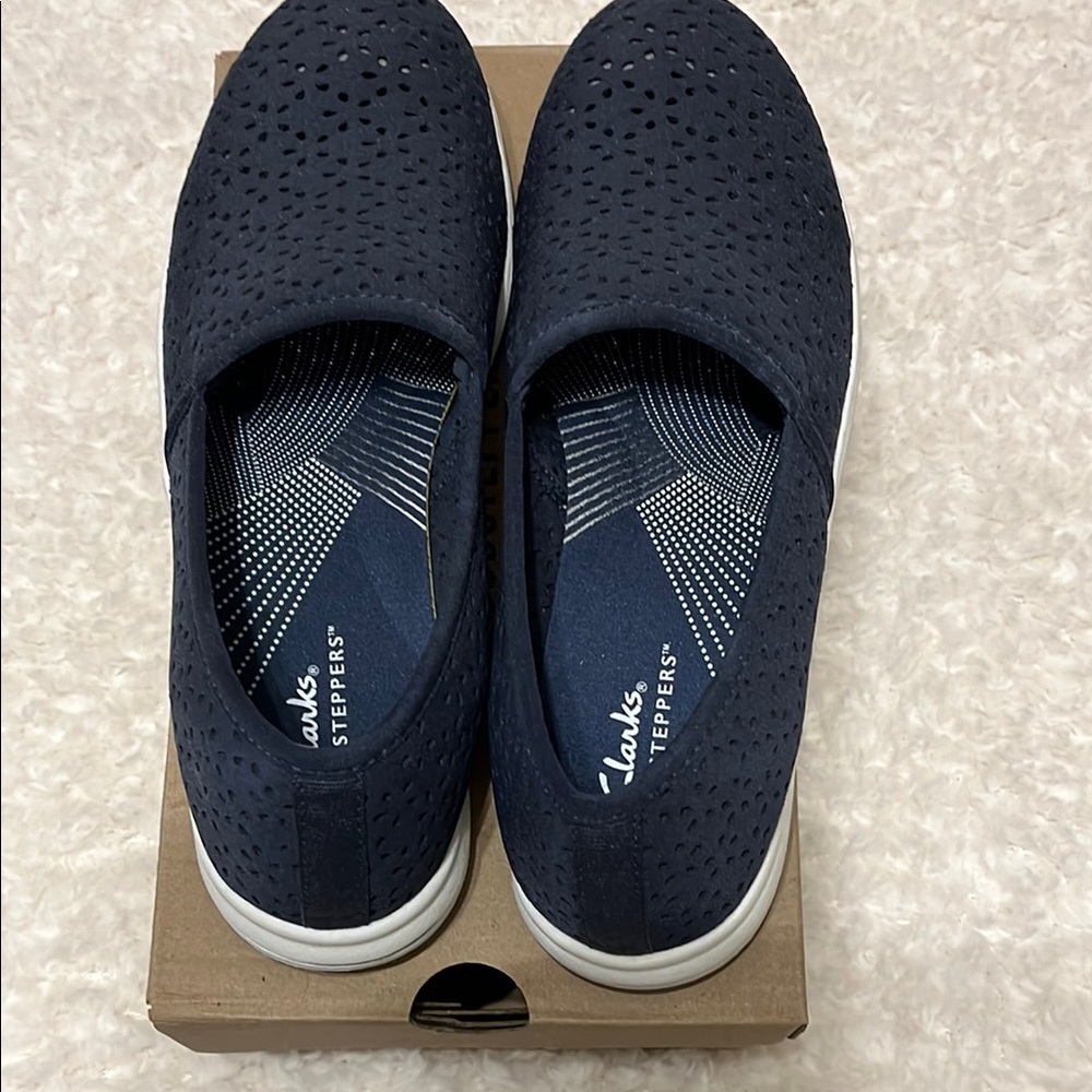 Clarks women’s Navy Blue Slip-On Shoes